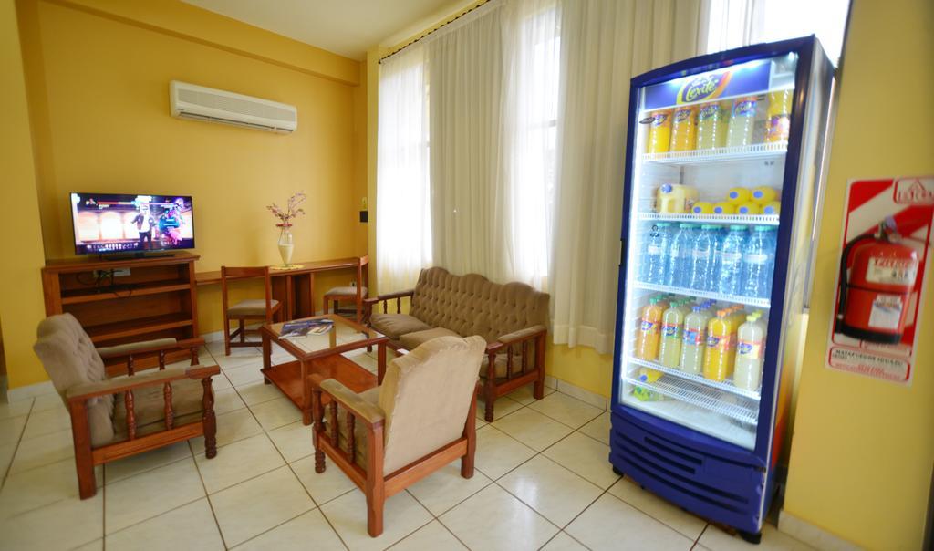Hotel Lilian Puerto Iguazu Bagian luar foto