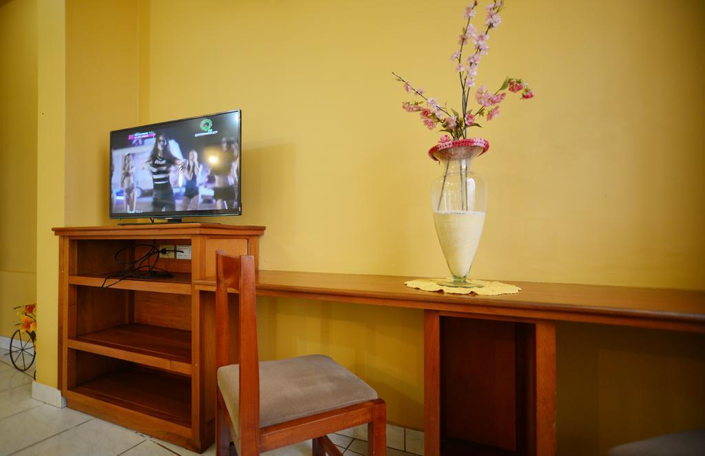Hotel Lilian Puerto Iguazu Bagian luar foto