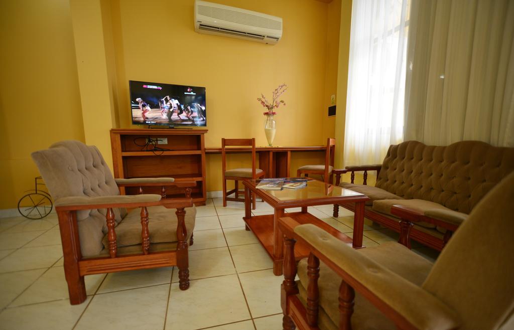 Hotel Lilian Puerto Iguazu Bagian luar foto
